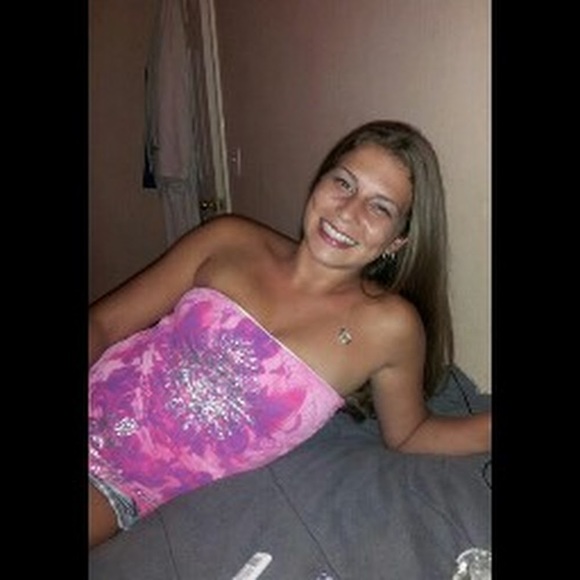 Meet your Posher, Whitney - Picture 1 of 1